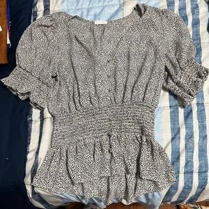 Black and white short sleeve